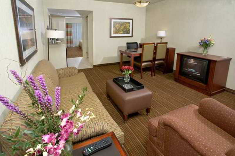 Embassy Suites Парсіппані Номер фото